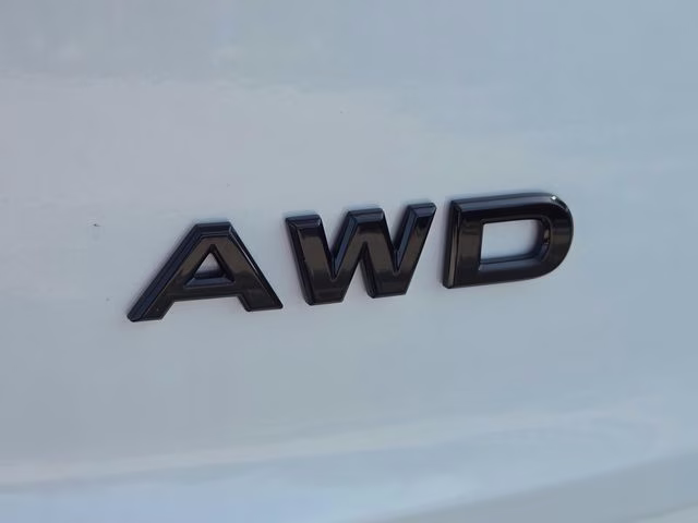 2026 Everest White Pearl Tricoat Nissan Rogue Dark Armor AWD SUV