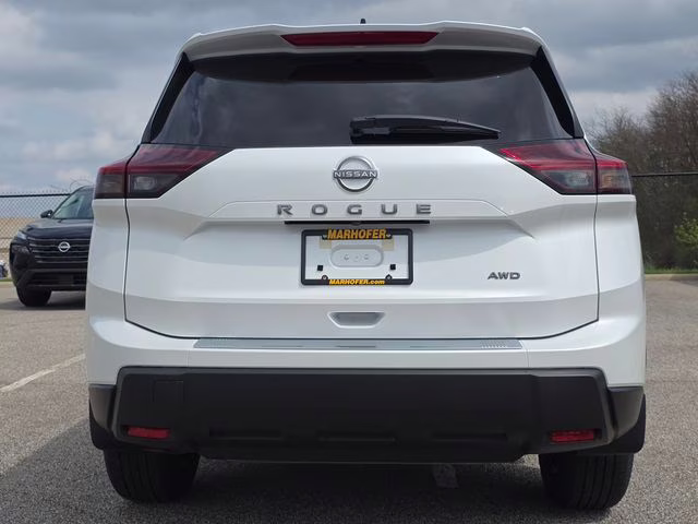 2026 Everest White Pearl Tricoat Nissan Rogue SV AWD SUV