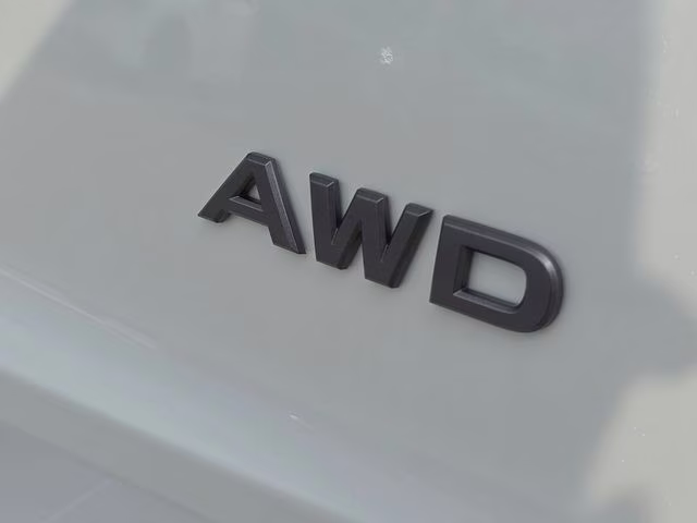 2026 Everest White Pearl Tricoat Nissan Rogue SV AWD SUV