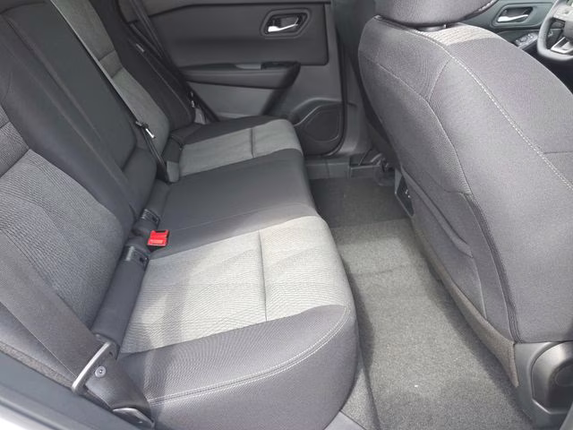 2026 Everest White Pearl Tricoat Nissan Rogue SV AWD SUV