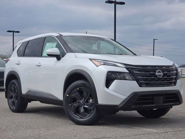 2026 Everest White Pearl Tricoat Nissan Rogue SV AWD SUV