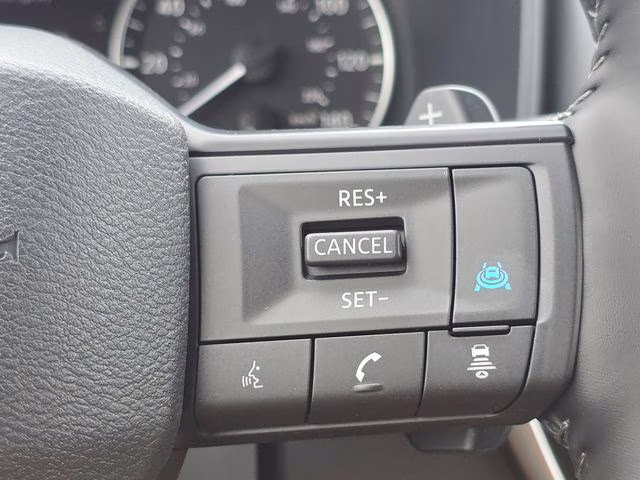 2026 Everest White Pearl Tricoat Nissan Rogue SV AWD SUV