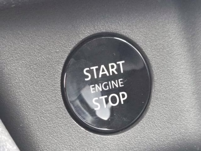2026 Everest White Pearl Tricoat Nissan Rogue SV AWD SUV