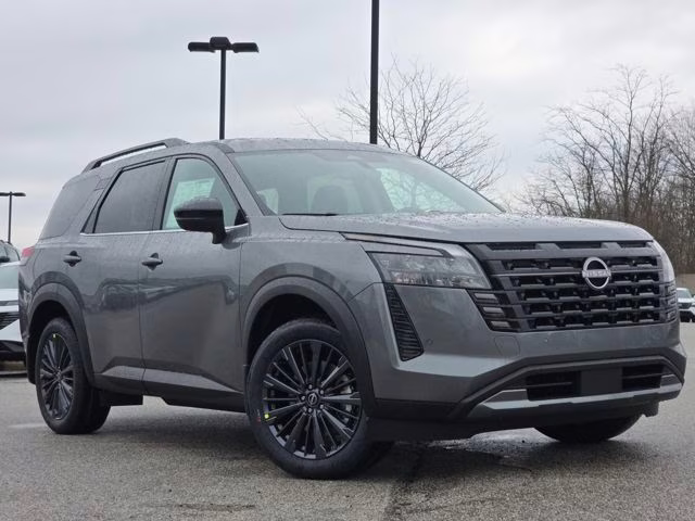 2026 Gun Metallic Nissan Pathfinder SL 4X4 SUV