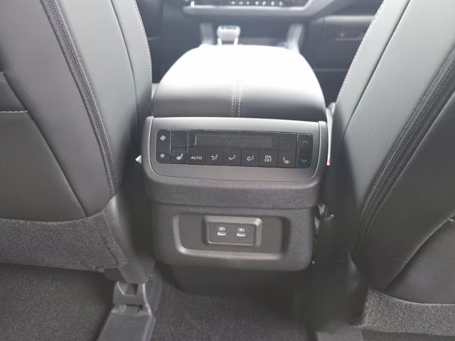 2026 Gun Metallic Nissan Pathfinder SL 4X4 SUV