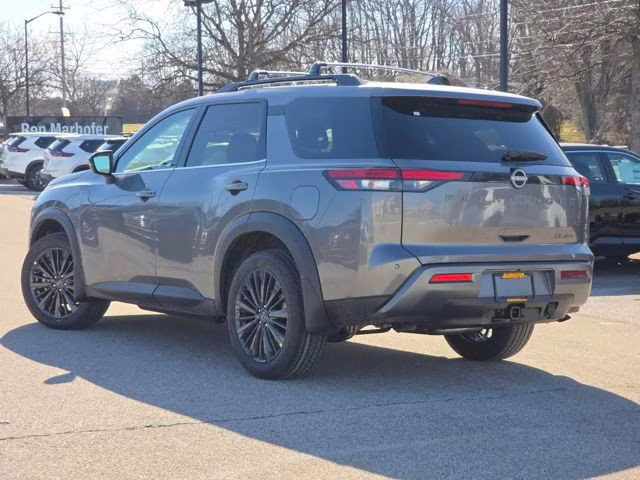2026 Gun Metallic Nissan Pathfinder SL 4X4 SUV