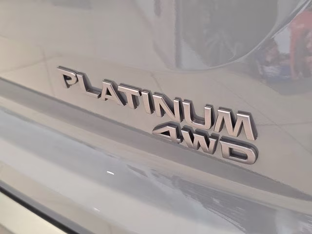 2026 Boulder Gray Pearl Nissan Pathfinder Platinum 4X4 SUV