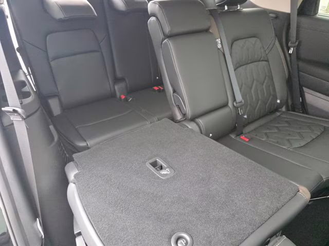 2026 Super Black Nissan Pathfinder Platinum 4X4 SUV