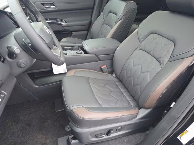 2026 Super Black Nissan Pathfinder Platinum 4X4 SUV