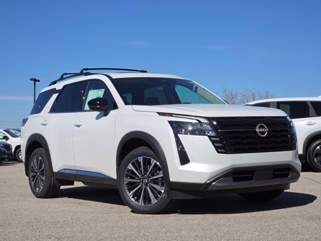 2026 Everest White Pearl Tricoat Nissan Pathfinder Platinum 4X4 SUV