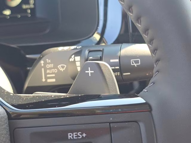 2026 Everest White Pearl Tricoat Nissan Pathfinder Platinum 4X4 SUV
