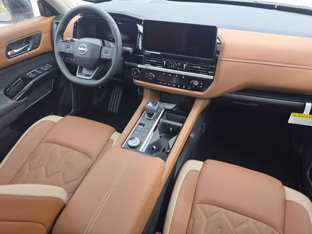 2026 Everest White Pearl Tricoat Nissan Pathfinder Platinum 4X4 SUV