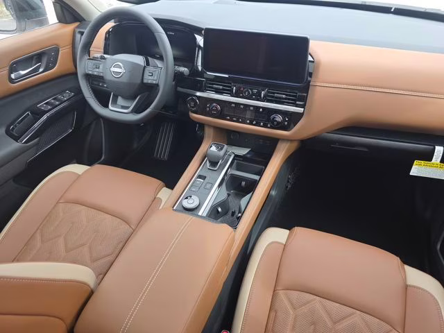 2026 Everest White Pearl Tricoat Nissan Pathfinder Platinum 4X4 SUV