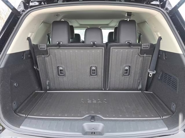 2026 Super Black Nissan Pathfinder Platinum 4X4 SUV