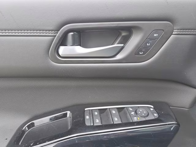2026 Super Black Nissan Pathfinder Platinum 4X4 SUV