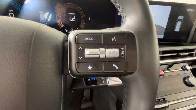 2025 Hampton Gray Hyundai Santa Fe Hybrid SEL FWD SUV