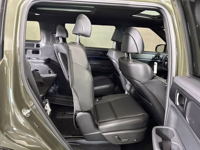 2025 Rockwood Green Hyundai Santa Fe Calligraphy FWD SUV