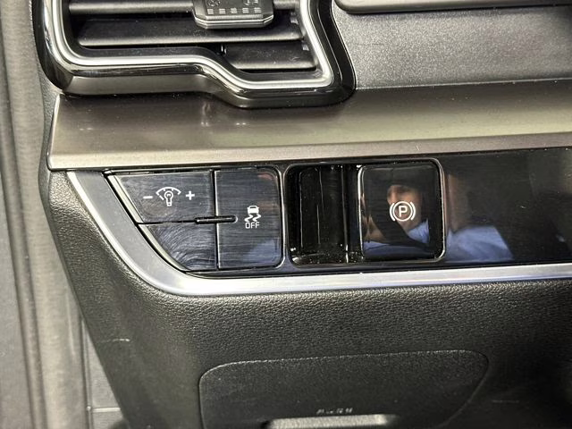 2023 Gravity Gray Kia Sportage EX FWD SUV