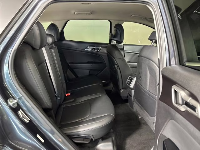 2023 Gravity Gray Kia Sportage EX FWD SUV