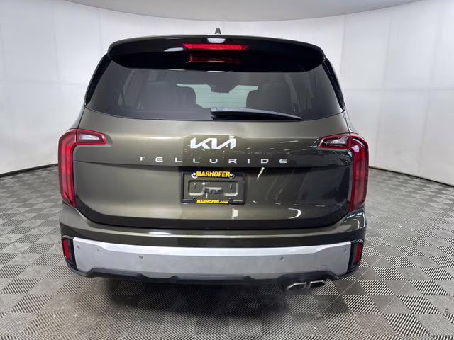 2024 Dark Moss Kia Telluride S FWD SUV