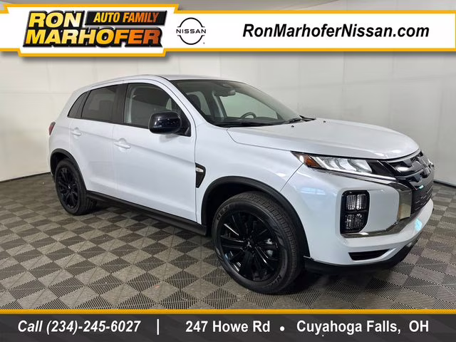 2025 Diamond White Mitsubishi Outlander Sport 2.0 LE 4X4 SUV