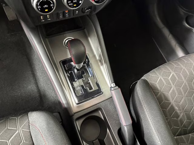 2025 Diamond White Mitsubishi Outlander Sport 2.0 LE 4X4 SUV