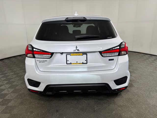 2025 Diamond White Mitsubishi Outlander Sport 2.0 LE 4X4 SUV
