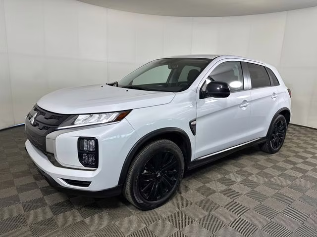 2025 Diamond White Mitsubishi Outlander Sport 2.0 LE 4X4 SUV