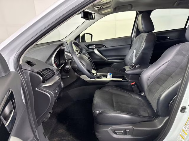 2024 Diamond White Mitsubishi Eclipse Cross SE 4X4 SUV