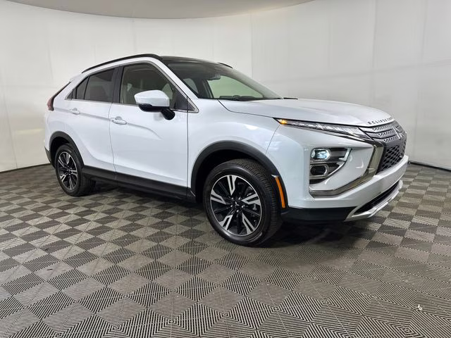 2024 Diamond White Mitsubishi Eclipse Cross SE 4X4 SUV