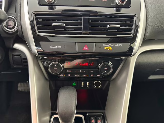 2024 Diamond White Mitsubishi Eclipse Cross SE 4X4 SUV