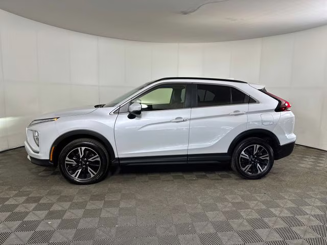 2024 Diamond White Mitsubishi Eclipse Cross SE 4X4 SUV