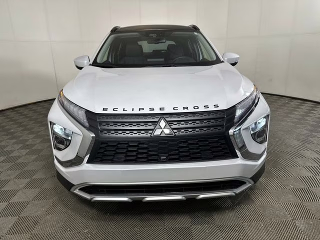 2024 Diamond White Mitsubishi Eclipse Cross SE 4X4 SUV