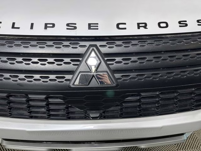 2024 Diamond White Mitsubishi Eclipse Cross SE 4X4 SUV