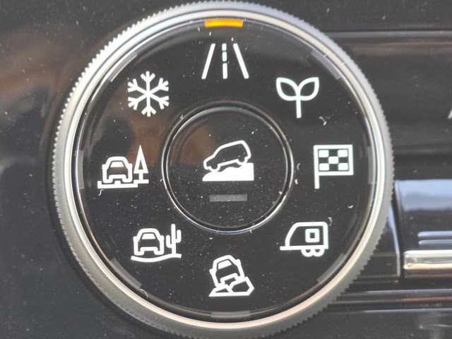 2026 Aspen White Tricoat Nissan Armada Platinum 4X4 SUV