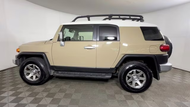 2014 Quicksand Toyota FJ Cruiser Base 4X4 SUV