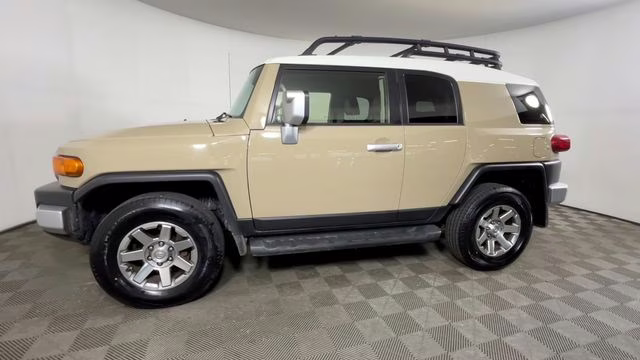2014 Quicksand Toyota FJ Cruiser Base 4X4 SUV