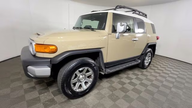 2014 Quicksand Toyota FJ Cruiser Base 4X4 SUV