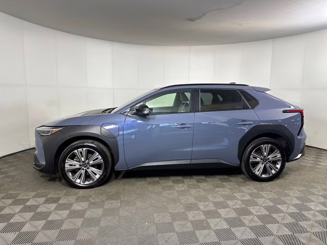 2023 Harbor Mist Gray Pearl Subaru Solterra Limited AWD SUV