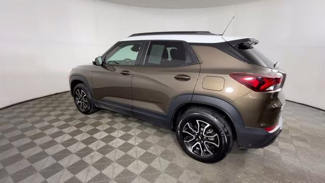 2022 Zeus Bronze Metallic Chevrolet TrailBlazer ACTIV AWD SUV
