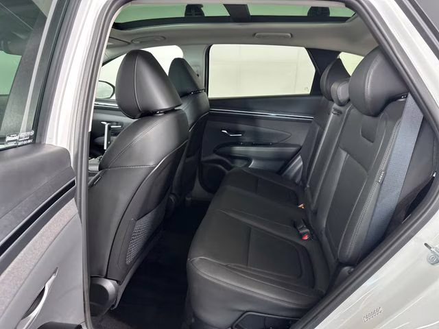 2024 White Pearl Hyundai Tucson Hybrid SEL Convenience AWD SUV