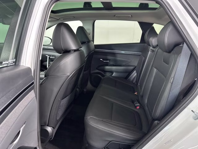 2024 White Pearl Hyundai Tucson Hybrid SEL Convenience AWD SUV