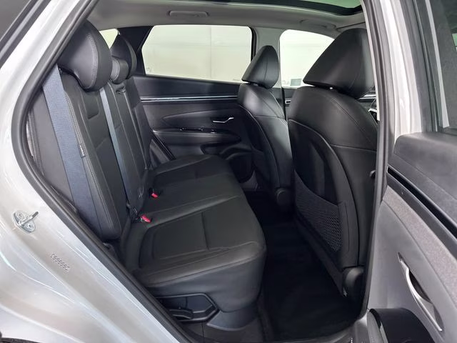 2024 White Pearl Hyundai Tucson Hybrid SEL Convenience AWD SUV
