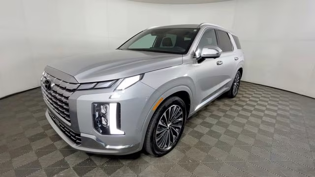 2025 Typhoon Silver Hyundai Palisade Calligraphy FWD SUV