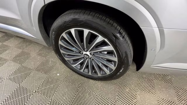 2025 Typhoon Silver Hyundai Palisade Calligraphy FWD SUV