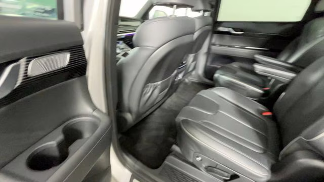 2025 Typhoon Silver Hyundai Palisade Calligraphy FWD SUV