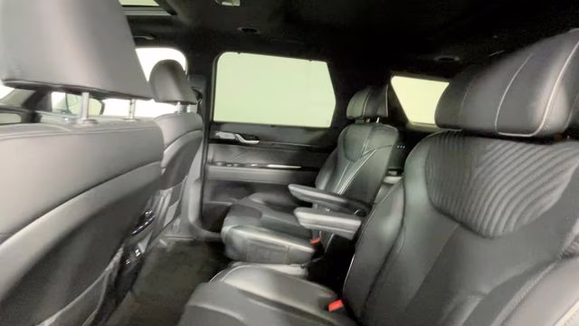 2025 Typhoon Silver Hyundai Palisade Calligraphy FWD SUV