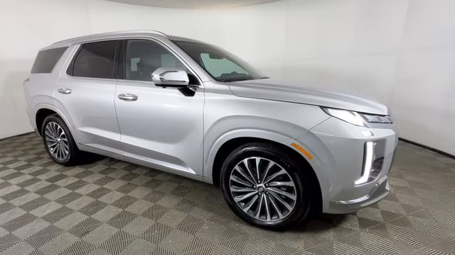 2025 Typhoon Silver Hyundai Palisade Calligraphy FWD SUV