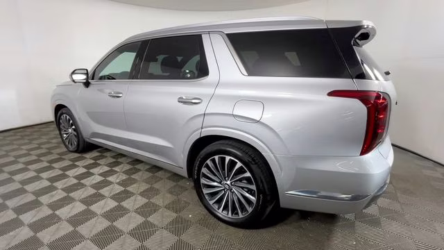 2025 Typhoon Silver Hyundai Palisade Calligraphy FWD SUV