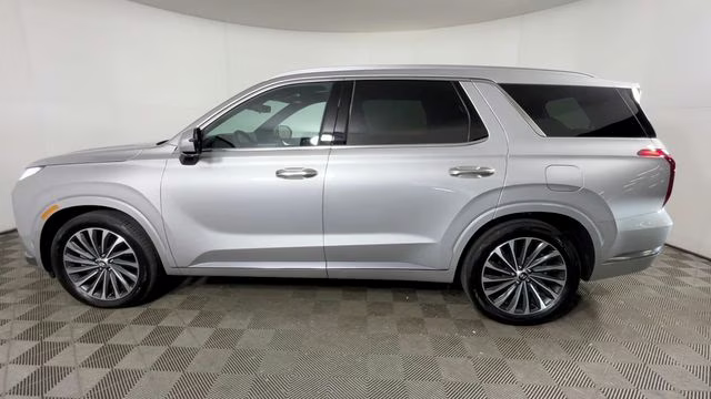 2025 Typhoon Silver Hyundai Palisade Calligraphy FWD SUV